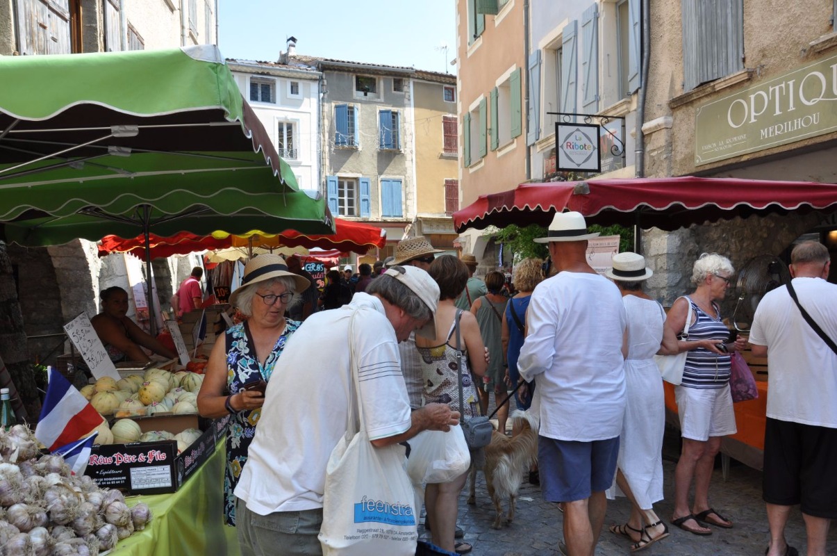 Marché Buis les Baronnies Marché Buis les Baronnies Baronnies Provençales